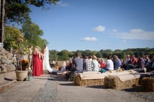 WI-Wedding-SunflowerHill-Country-Chic-Ceremony-Straw-Bales