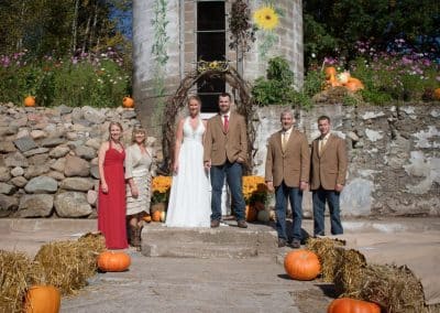 WI-Wedding-SunflowerHill-Country-Chic-Family-Photography-Farm