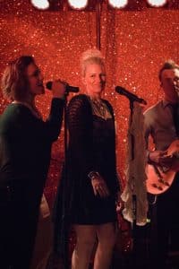 WI-Wedding-SunflowerHill-Country-Chic-Reception-Band